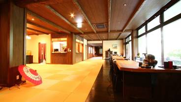 ロビーラウンジ / 7