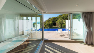 デラックスプールスイート 禁煙 (朝食 + フレンチディナー [17:00~17:30] 付き)