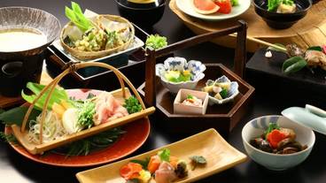 食事・飲み物 / 4