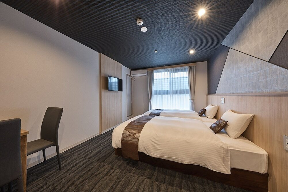 客室内のダイニングエリア