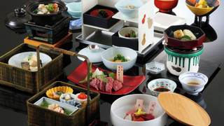 別墅 結楽3-6F 和洋室 禁煙 神戸牛付き会席 (レストラン食)