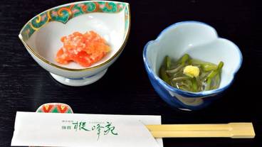 食事・飲み物 / 3