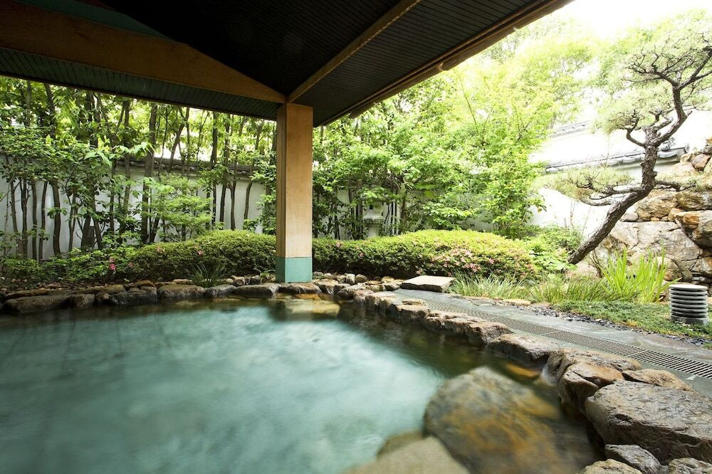 3.クラシカルなデザインにときめく「道後温泉 ホテル椿館」3637064