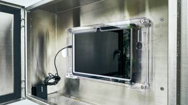 チェックイン / チェックアウト キオスク / 1