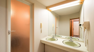 和室 (12.5畳), 喫煙可