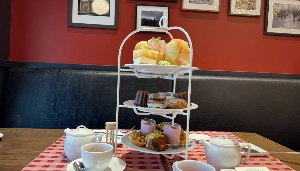 夏のアフタヌーンティー 例 / 1