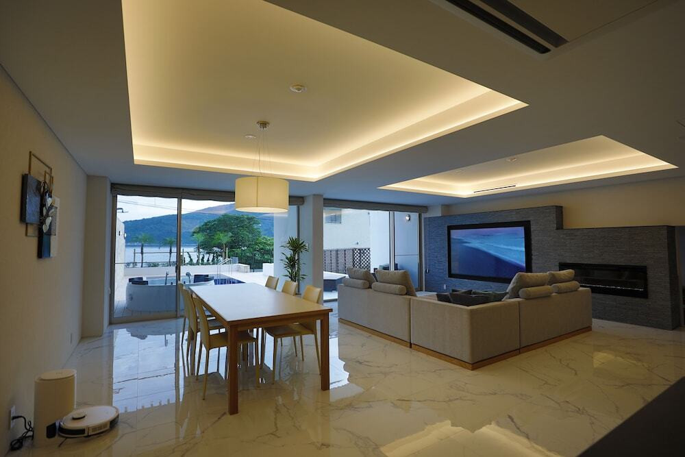 リビング エリア