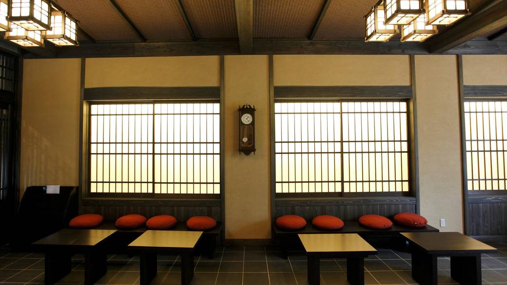 チェックアウト前に
風情あふれる中庭へ / 4