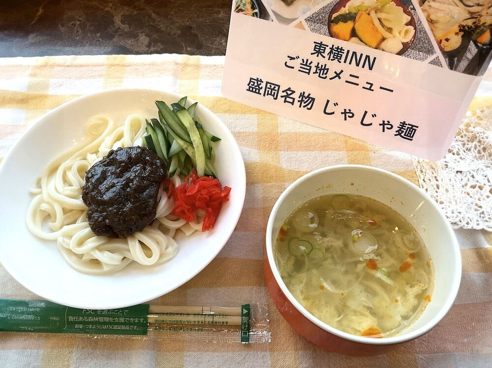 朝食