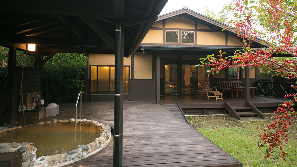 星空を眺めながら源泉かけ流しの温泉を3349800