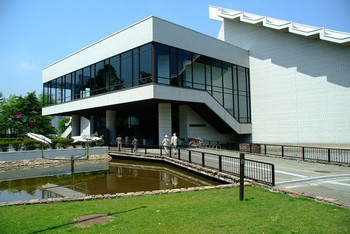 1．北海道立近代美術館2994156