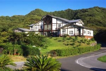 源泉かけ流しの温泉で美肌に！3437806