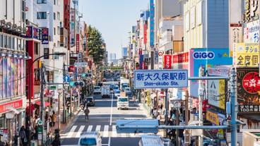 新大久保駅 周辺 / 8