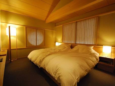 Small Luxury 京都 石塀小路 龍吟 / 5