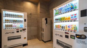 施設内の設備 / 11