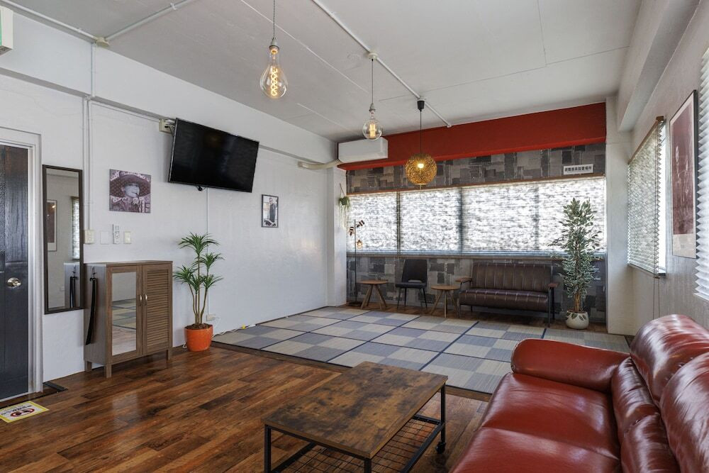 客室内のダイニングエリア