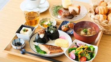 朝食 / 3