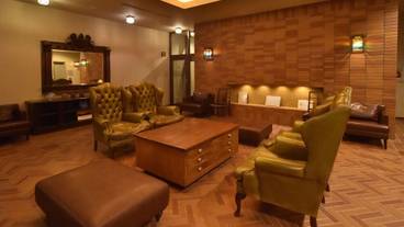 ロビー応接スペース / 4