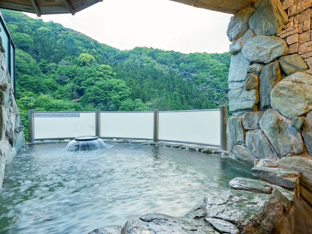 ⑦特別室で贅沢ステイ「ブルーヴィラあなぶき」3480241