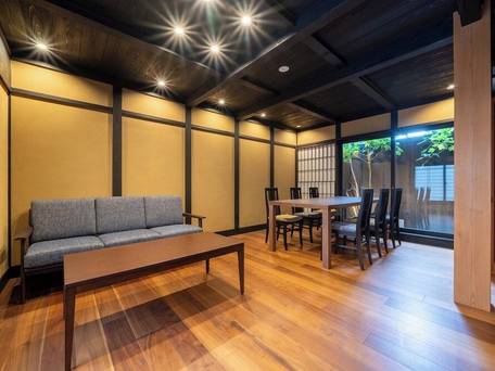 RESI STAY PALACE GATE / 4