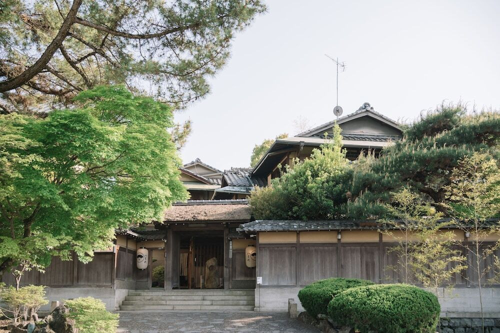 南禅寺 八千代（ナンゼンジ ヤチヨ） / 3