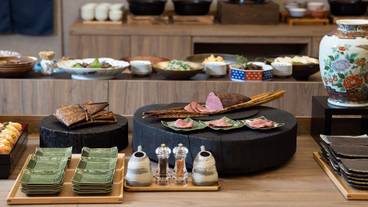 食事・飲み物 / 3