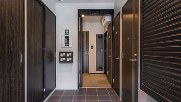 内部エントランス / 2