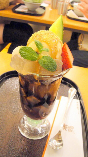 「茶寮 帝塚山 季 阪急三番街店」 料理 7989670 ワラビパフェ♪