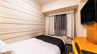 セミダブルルーム 120 cmベッド 9 ㎡ 禁煙