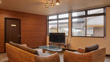 ロビーラウンジ / 6