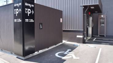 施設内の設備 / 13