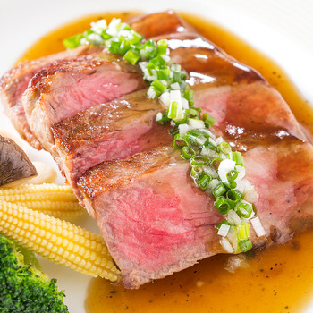 「ANAクラウンプラザホテル広島 中国料理　桃李」 料理 33869092 黒毛和牛の煎り焼きオリジナルソース