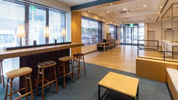 ロビーラウンジ / 12