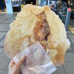 函館観光しながらご当地グルメをパクリ♪食べ歩きにおすすめのグルメ15選