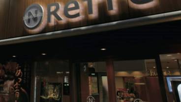 施設の入り口 / 11