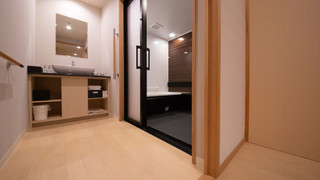 桜特別室 (ツインルーム＋12畳和室) オーシャンビュー