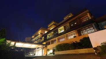 施設の入り口 / 18