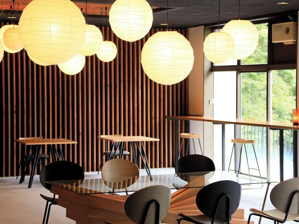 ロビーラウンジ