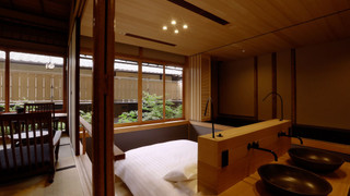 本館105:スキップフロア スーペリア クイーンベッド