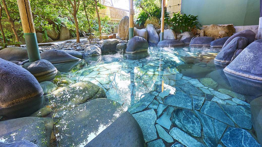 売店のお土産も見て
チェックアウト / 2