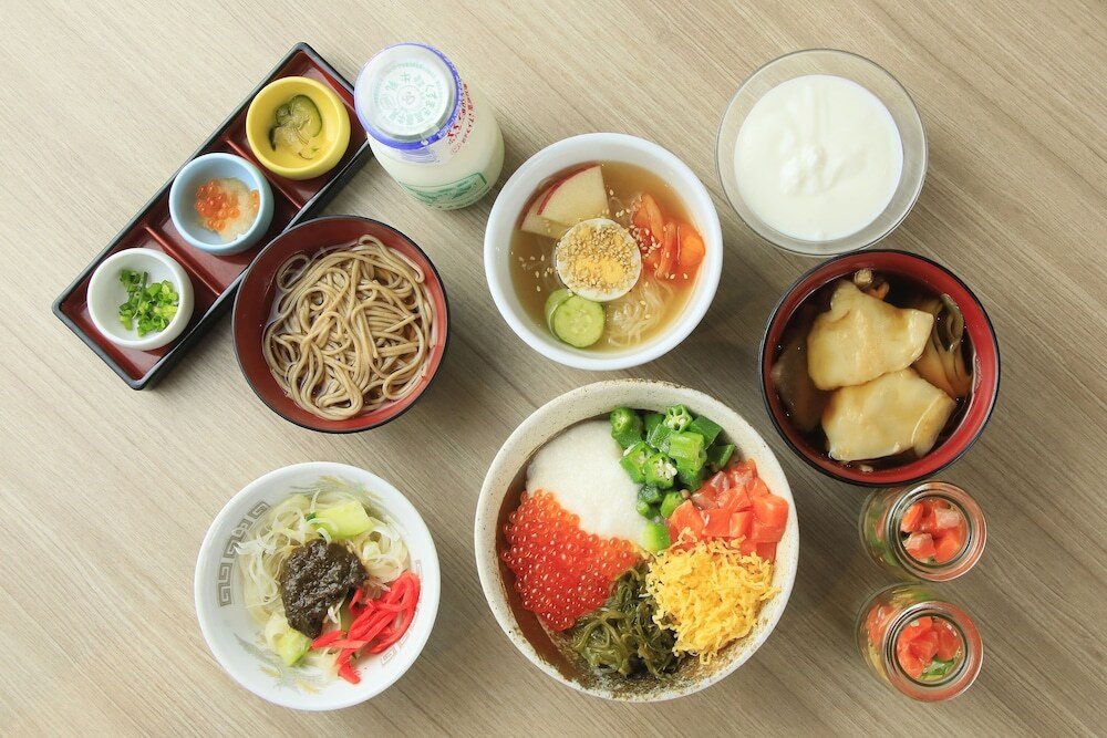 朝食ビュッフェ