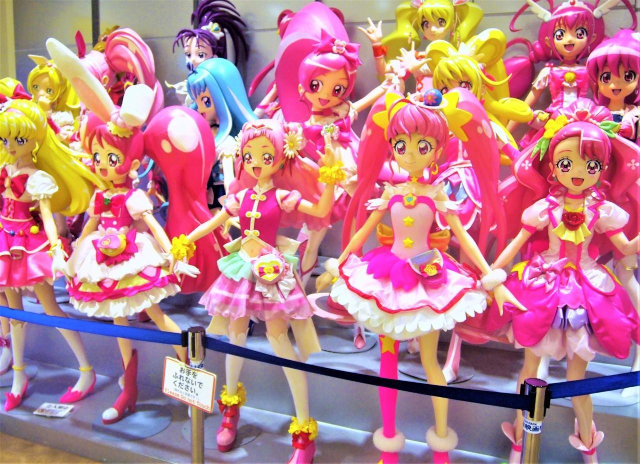 子どもが大好き！人気アニメの展示やヒーローショー2297549