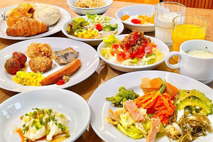 朝食は豊富な品数で満足度◎