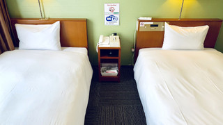 スタンダード ツインルーム シングルベッド 2 台 禁煙