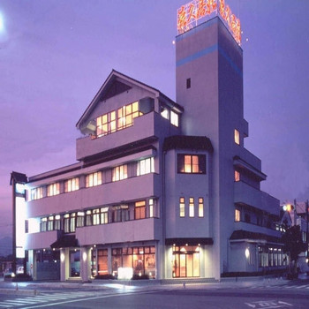 生簀に泳いでいる魚が味わえる割烹旅館♪4026249