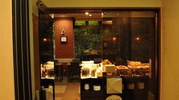 朝食スペース / 8