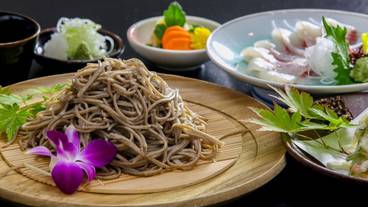 食事・飲み物 / 3