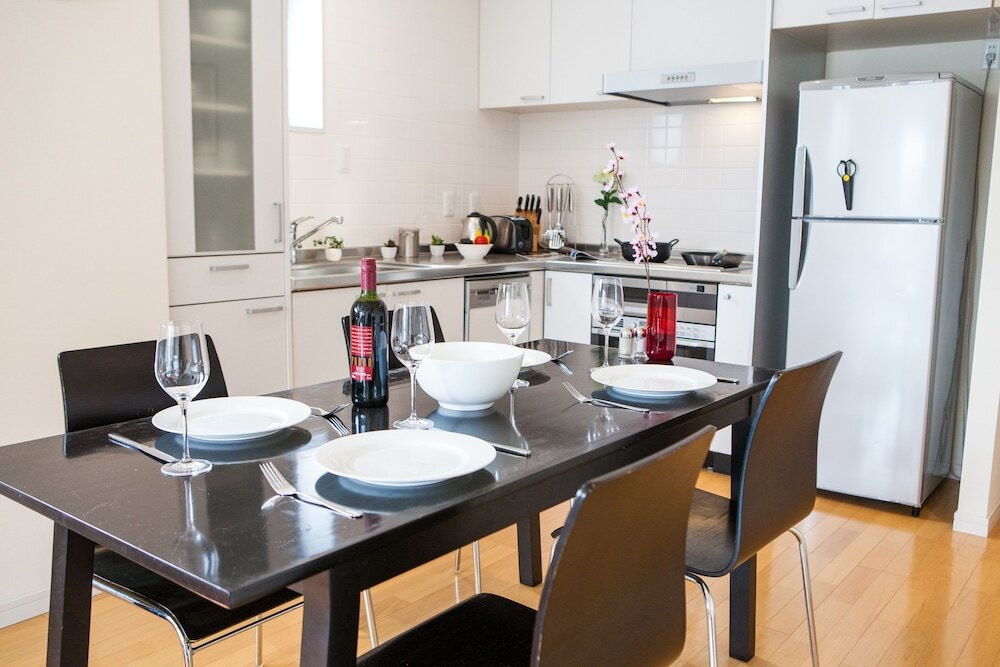 客室内のダイニングエリア