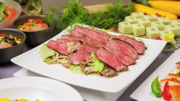 食事・飲み物 / 3