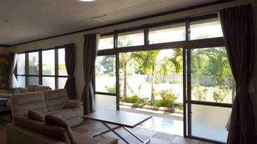 内部エントランス / 2